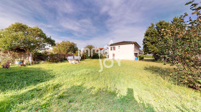 Maison - 142 m² - 5 pièces