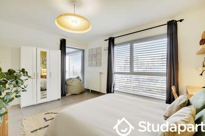 Chambre - 9 m² - 1 pièce