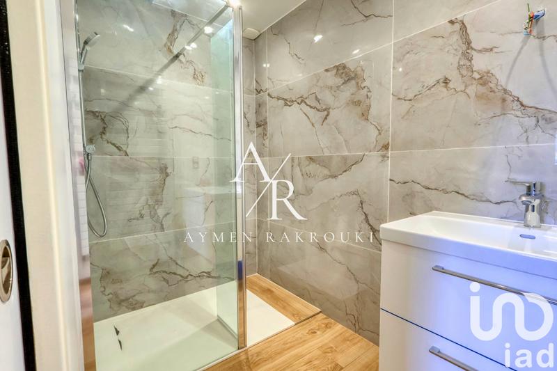 Maison - 121 m² - 10 pièces