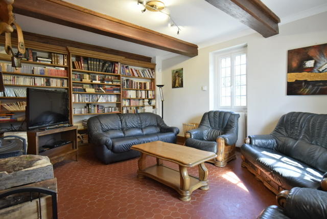 Maison - 320 m² - 10 pièces