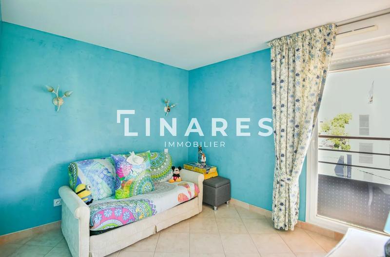 Appartement - 77 m² - 3 pièces