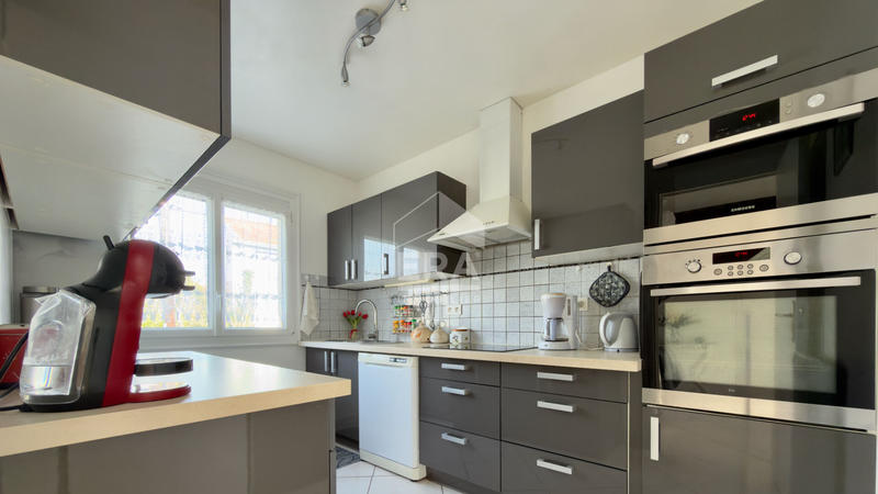 Maison - 90 m² - 5 pièces