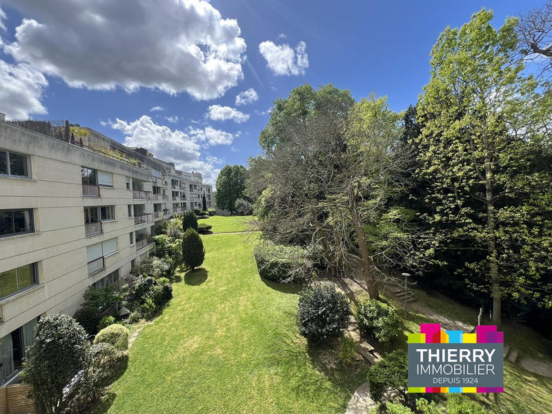 Appartement - 100 m² - 3 pièces