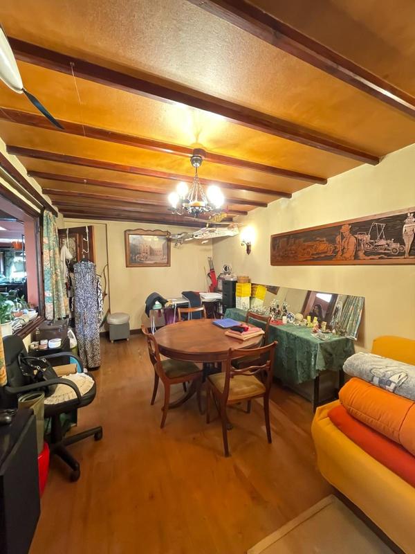 Maison - 165 m² - 9 pièces