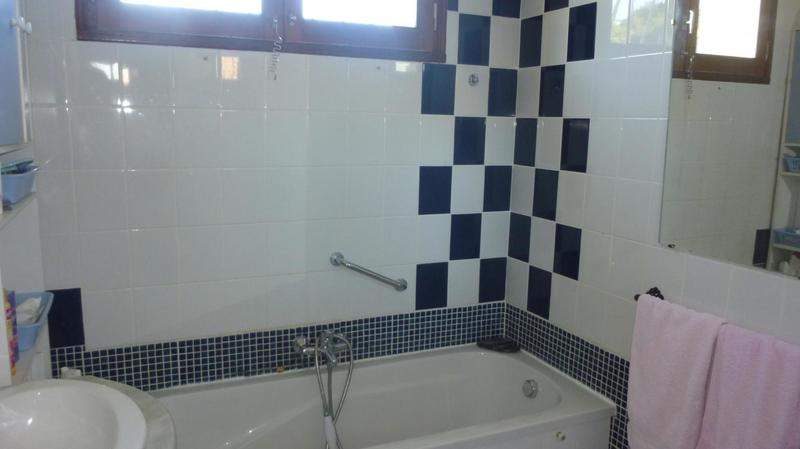 Maison - 195 m² - 9 pièces