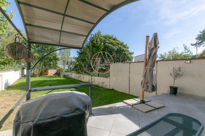 Maison - 97 m² - 5 pièces