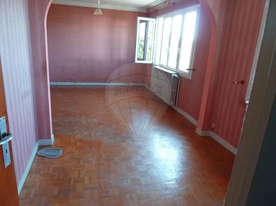 Maison - 77 m² - 5 pièces