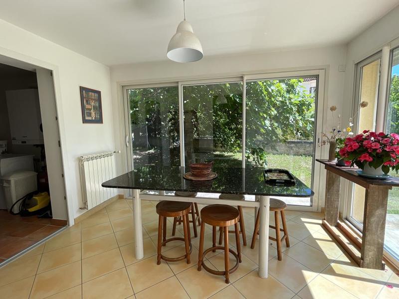Maison - 250 m² - 7 pièces