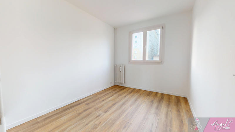 Appartement - 89 m² - 5 pièces