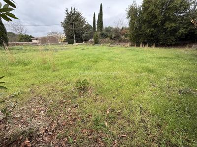 Terrain - 675 m²