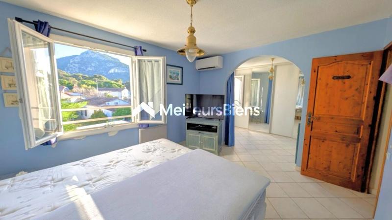 Maison - 91 m² - 5 pièces