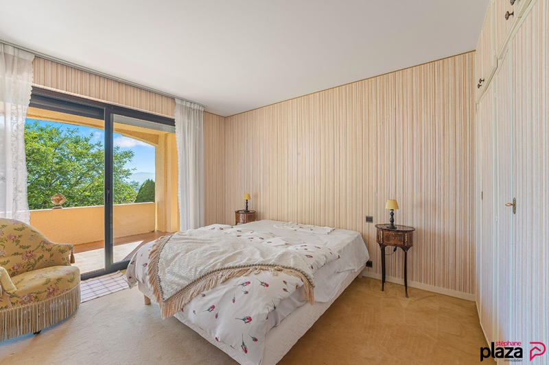 Villa - 320 m² - 7 pièces