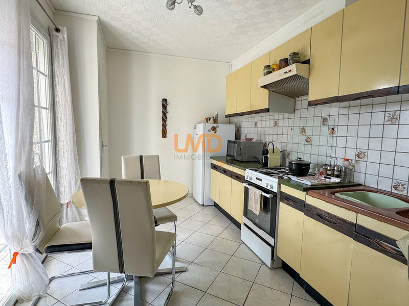 Maison - 185 m² - 6 pièces