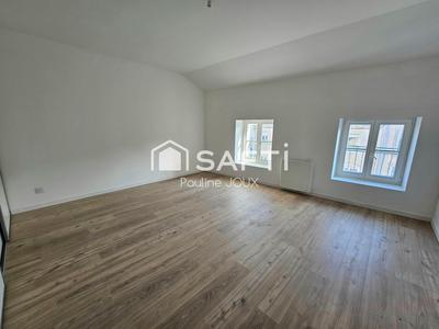 Appartement - 81 m² - 3 pièces