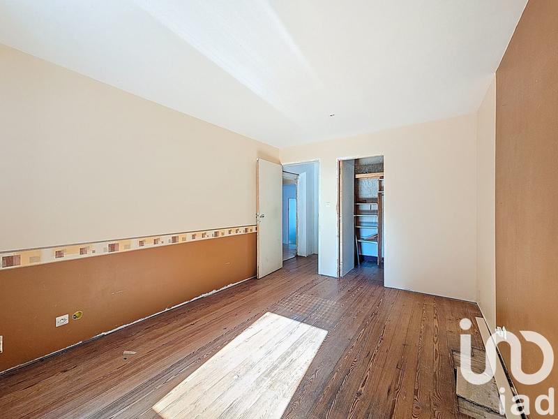 Maison - 207 m² - 7 pièces