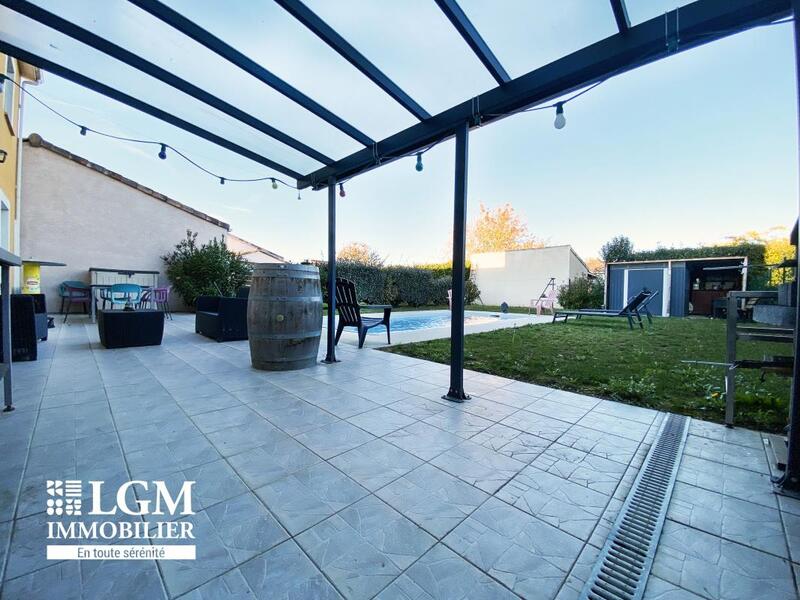 Maison - 99 m² - 4 pièces