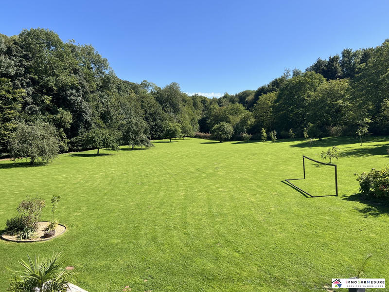 Maison contemporaine - 260 m² - 8 pièces