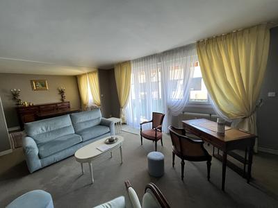 Appartement - 87 m² - 4 pièces