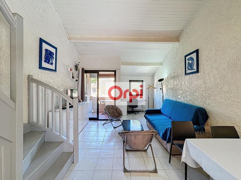 Studio - 34 m² - 2 pièces