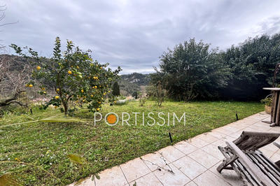 Maison - 224 m² - 5 pièces