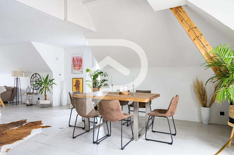 Appartement - 125 m² - 5 pièces