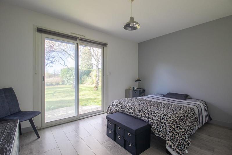 Propriété - 196 m² - 10 pièces