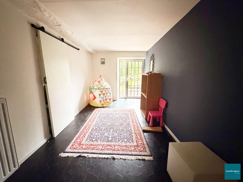 Maison - 207 m² - 7 pièces