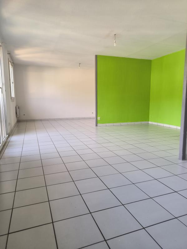 Appartement - 80 m² - 3 pièces