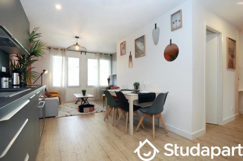 Chambre - 10 m² - 1 pièce