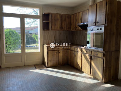 Maison - 96 m² - 3 pièces