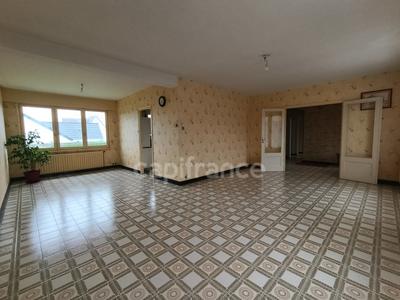 Maison - 121 m² - 5 pièces