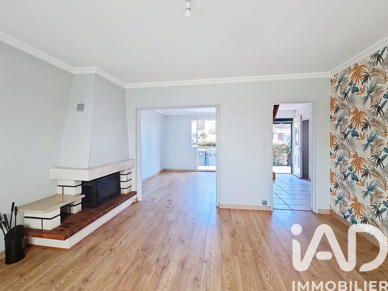 Maison - 98 m² - 5 pièces