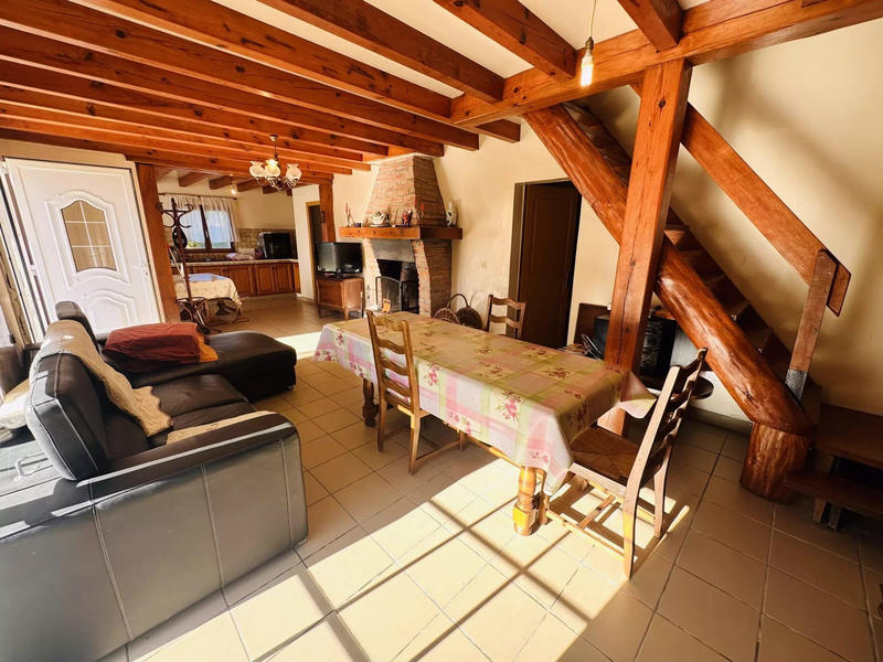 Maison - 200 m² - 6 pièces