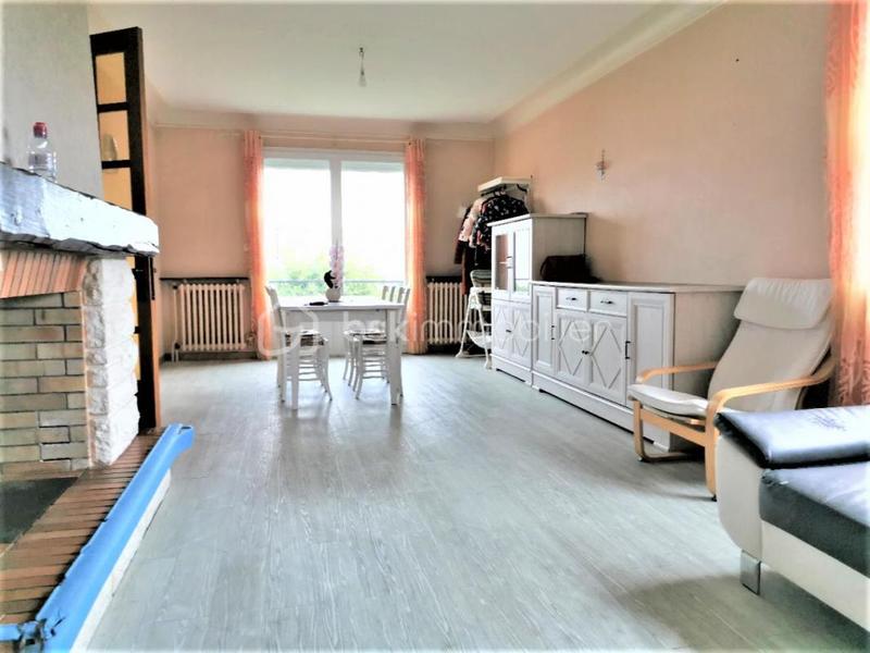 Maison traditionnelle - 96 m² - 5 pièces