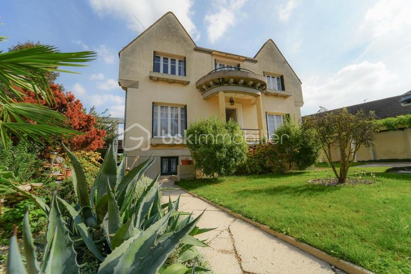 Maison ancienne - 130 m² - 7 pièces