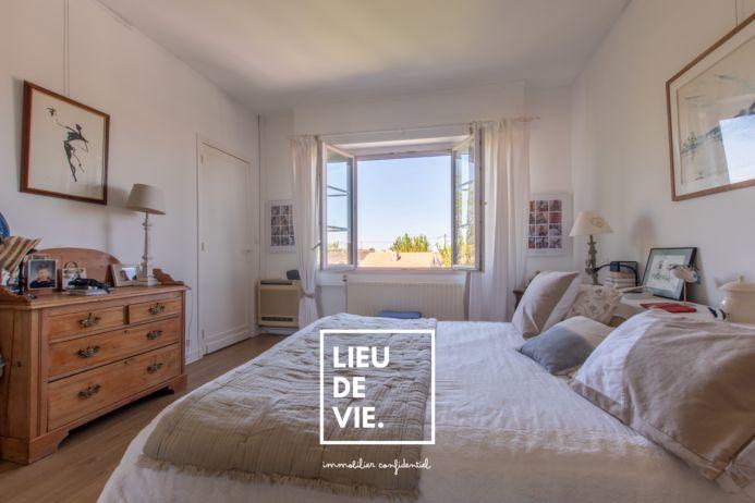 Maison ancienne - 203 m² - 7 pièces