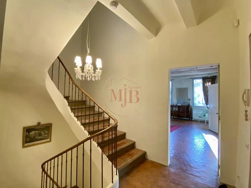 Maison de village - 350 m² - 12 pièces