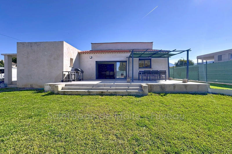 Maison - 119 m² - 5 pièces