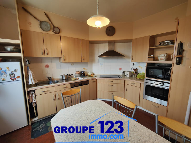 Maison - 166 m² - 8 pièces