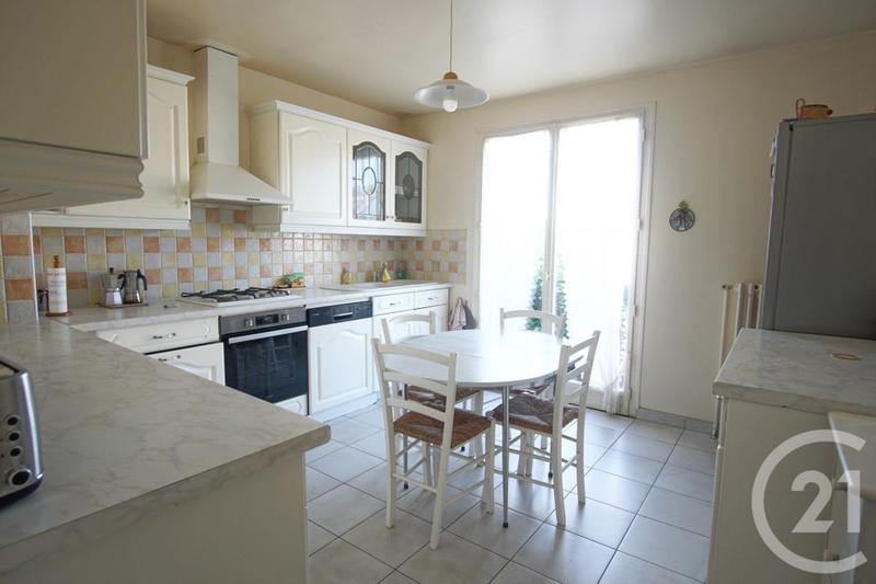 Pavillon - 217 m² - 7 pièces