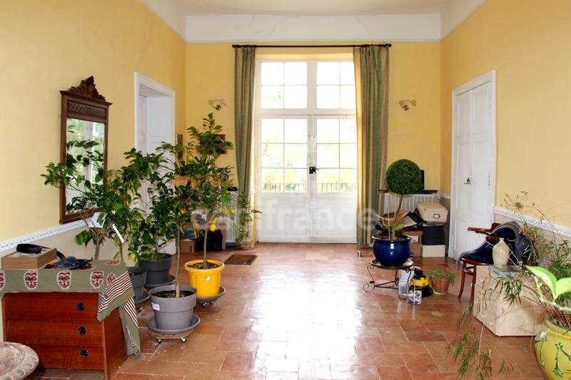 Château - 815 m² - 15 pièces