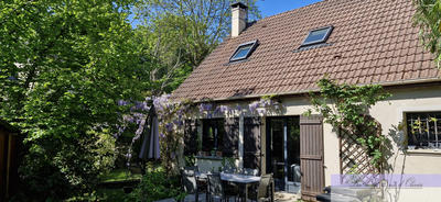 Maison - 195 m² - 7 pièces