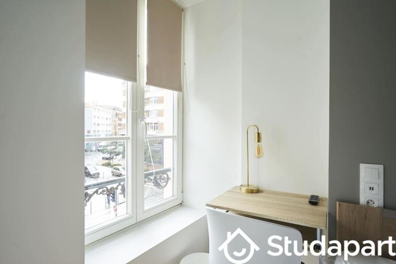 Chambre - 11 m² - 1 pièce