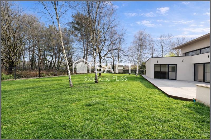 Maison - 153 m² - 8 pièces