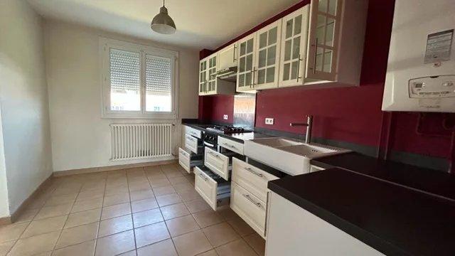 Appartement - 89 m² - 5 pièces