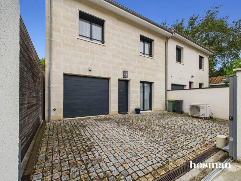 Maison - 151 m² - 6 pièces