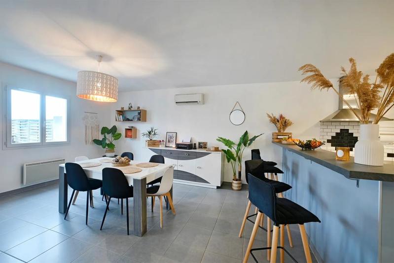 Maison - 97 m² - 4 pièces