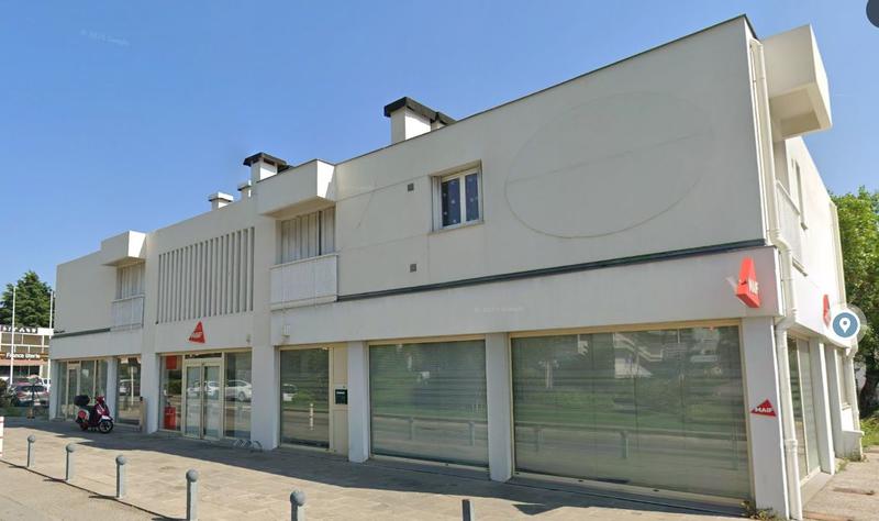 Local commercial - 237 m²