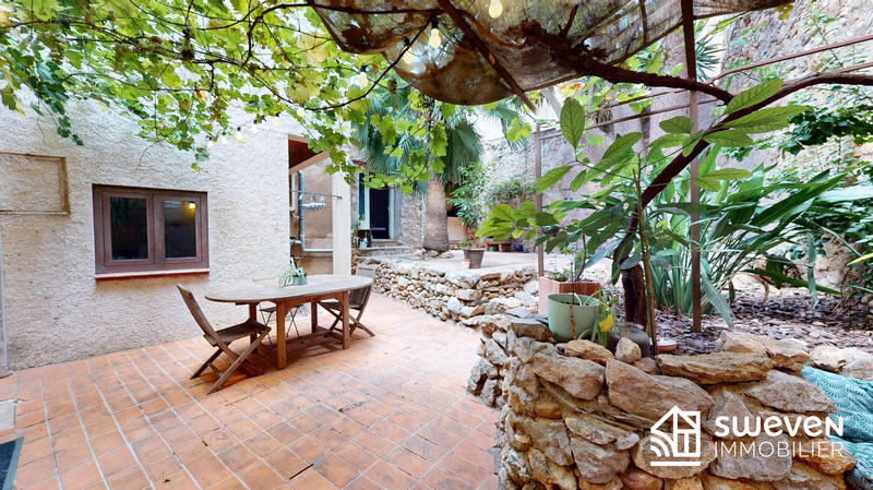 Maison ancienne - 200 m² - 9 pièces