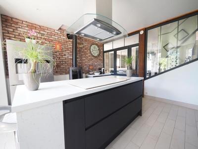 Maison - 173 m² - 8 pièces